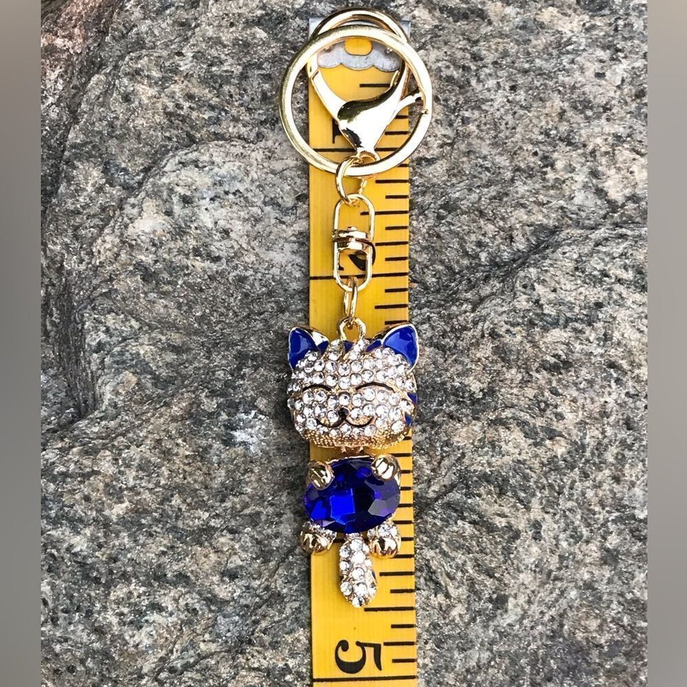 Blue Cat Keychain - Picture 6 of 7